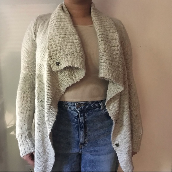 Sweater bundle of 4 - Picture 13 of 14